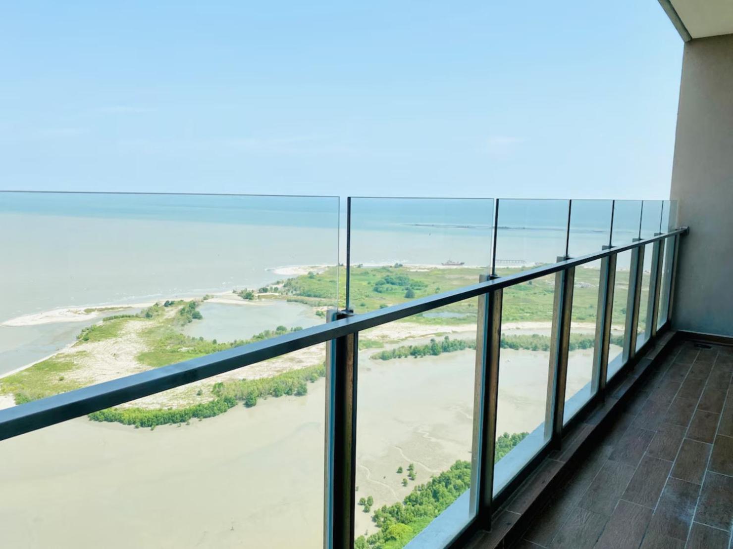 Silverscape Seaview Residence Melaka Екстер'єр фото