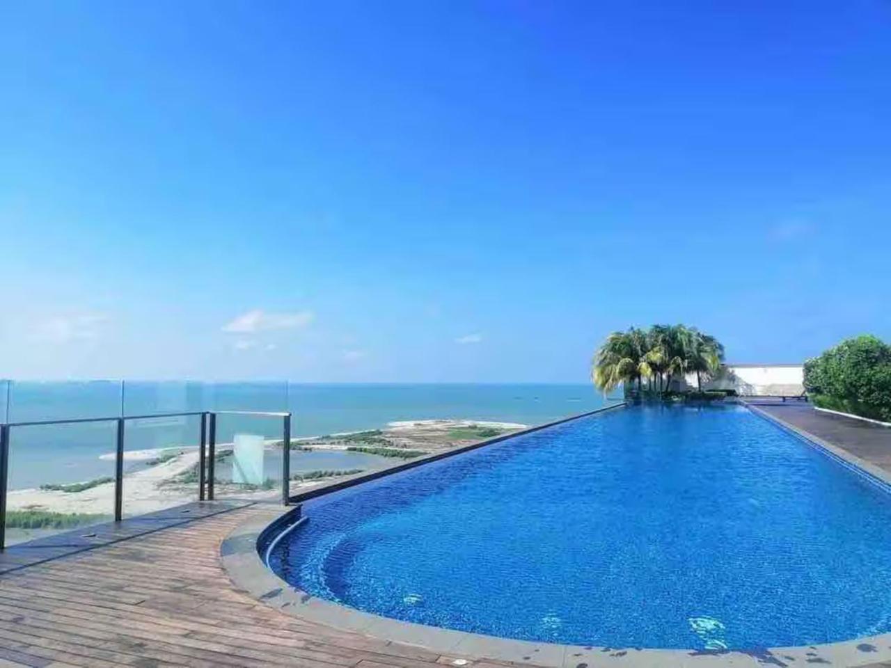 Silverscape Seaview Residence Melaka Екстер'єр фото