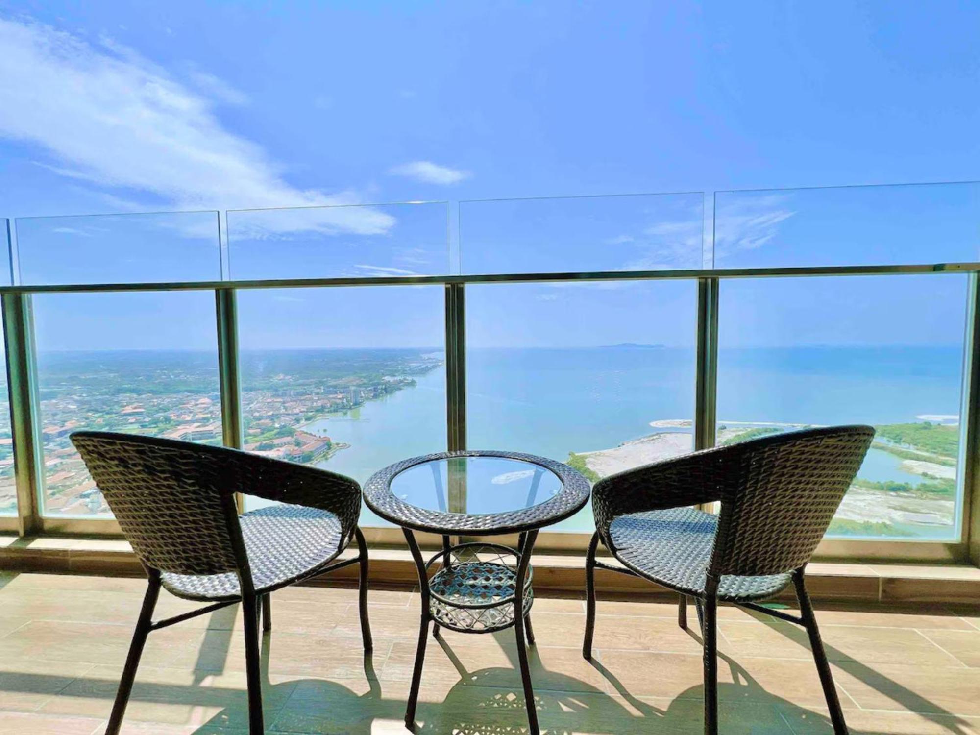 Silverscape Seaview Residence Melaka Екстер'єр фото